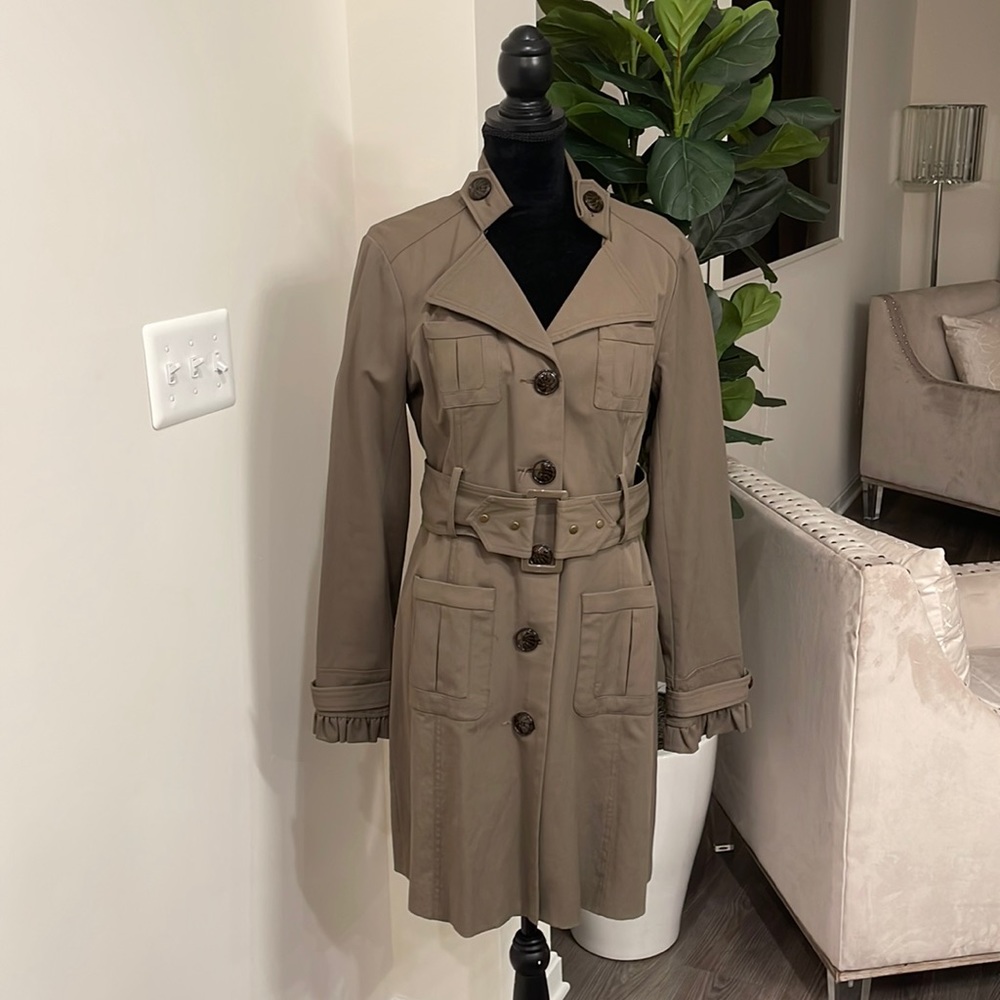 Olive/brown trench